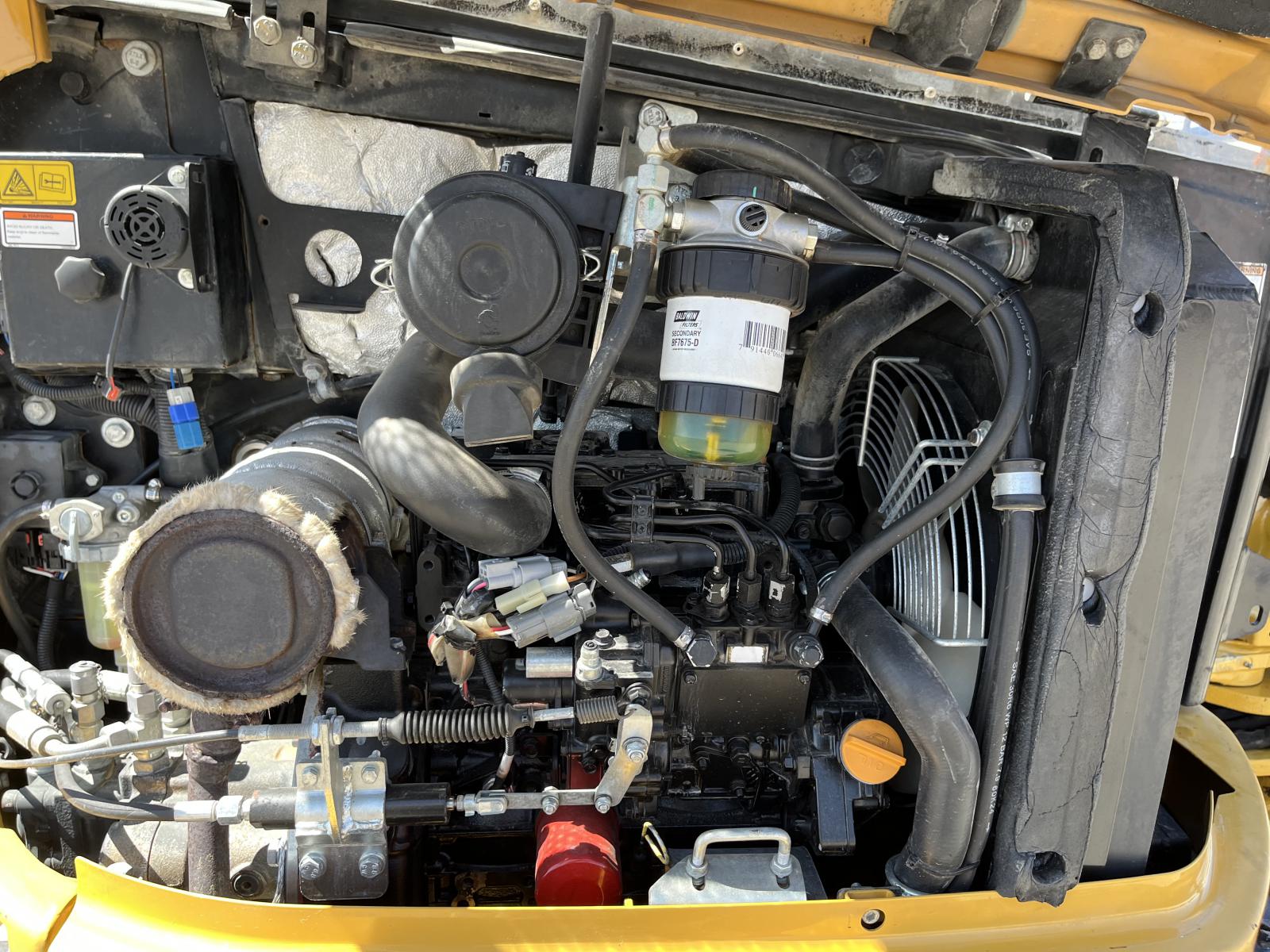 ./imagenes/INVOICE/2019/18057/CATERPILLAR 302.7D CR (2).JPG